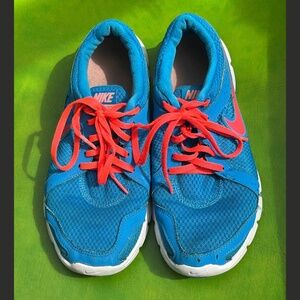 Nike Flex Experience RN2 Running Shoes Women's Size 7.5 Turquoise and Pink